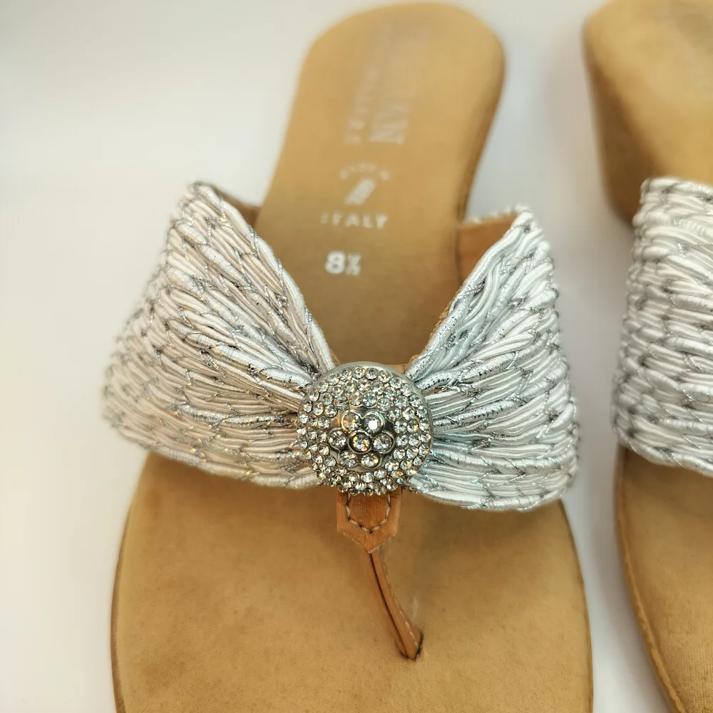 Italian Shoemakers Silver Thong‎ Wedges Womens Size 8.5 Bedazzled Cushion Sole